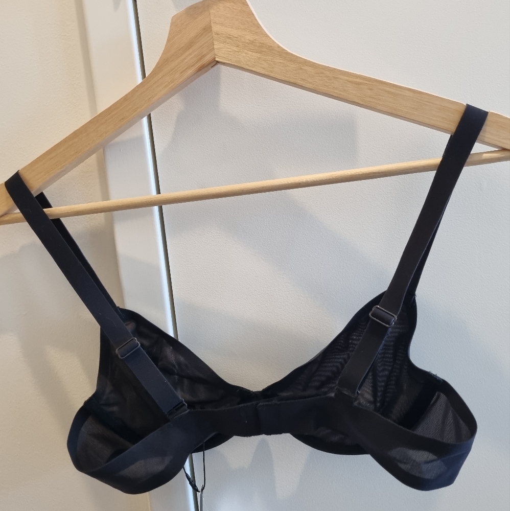 Skims Naked Demi Underwire Bra - Picture 2 of 5